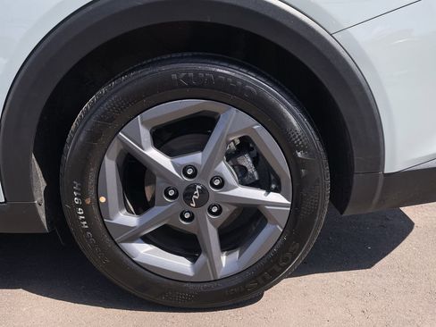 Used 2025 Kia K4 FWD image 10