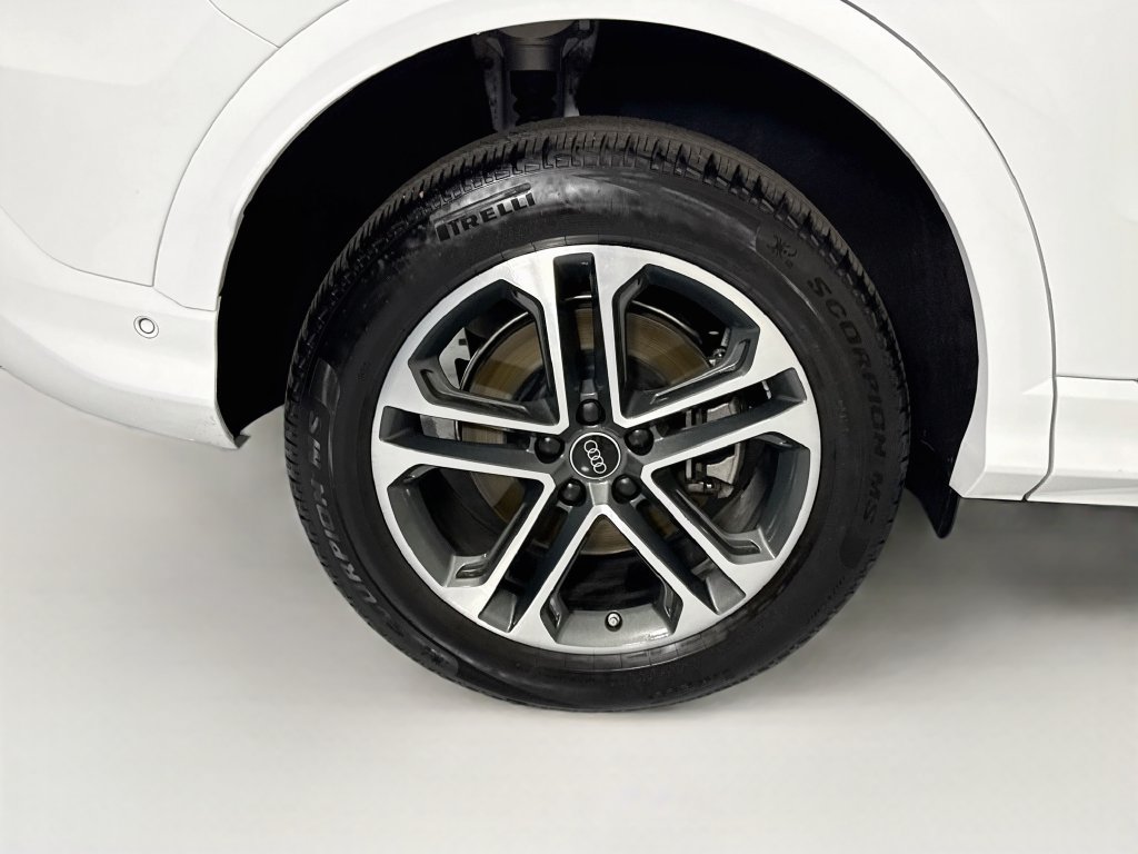 Certified 2025 Audi Q5 Premium w/ Premium Plus AWD/4WD image 33