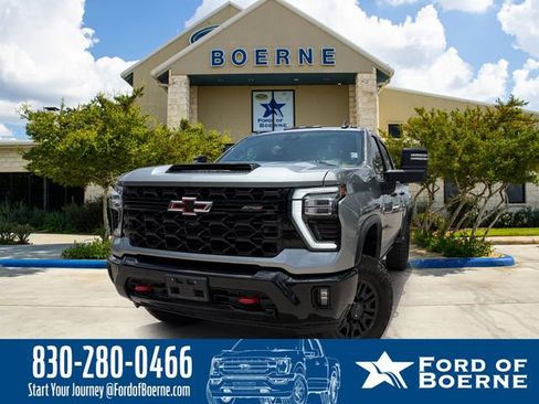 Used 2024 Chevrolet Silverado 2500 ZR2 w/ Technology Package AWD/4WD image 1