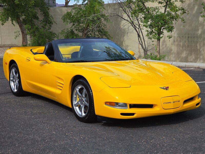 Used 2000 Chevrolet Corvette Convertible w/ Memory Pkg RWD image 2