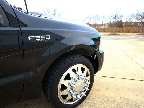 Used 2003 Ford F350 XLT image 26