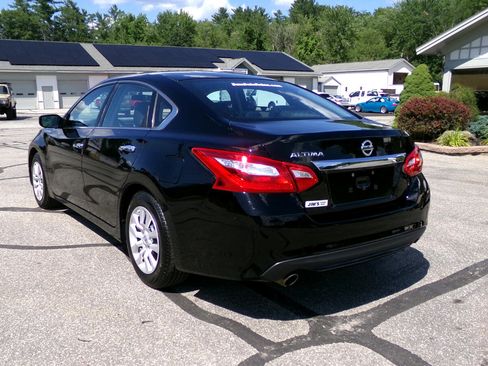 Used 2017 Nissan Altima 2.5 S image 4