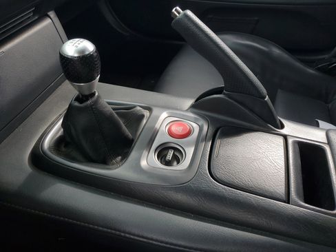 Used 2002 Honda S2000 image 23