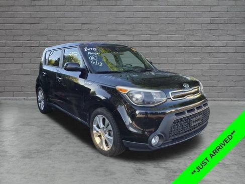 Used 2015 Kia Soul + w/ Primo Package FWD image 1