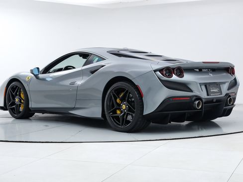 Used 2021 Ferrari F8 Tributo RWD image 7