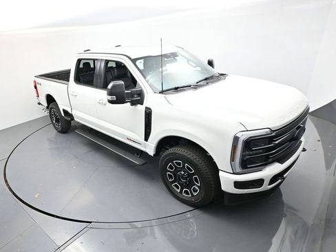 New 2026 Ford F350 Platinum image 19