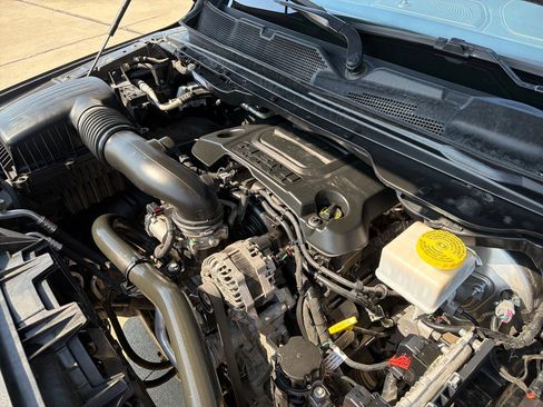 Used 2019 RAM 1500 Limited image 34