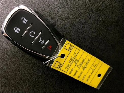 Used 2024 Chevrolet Equinox LT image 11