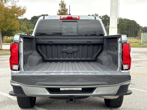 Used 2023 Chevrolet Colorado LT w/ LT Convenience Package II image 21