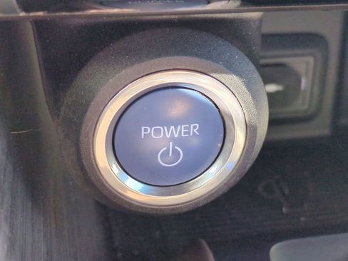 Used 2021 Toyota Venza Limited image 30