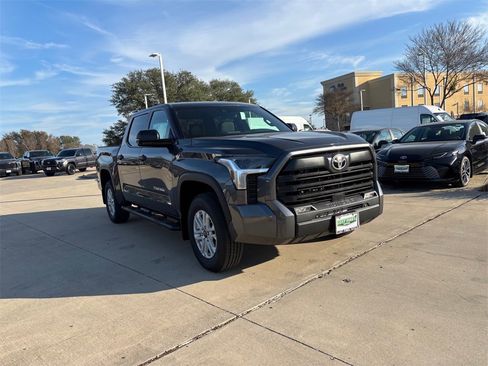 New 2026 Toyota Tundra SR5 w/ SR5 Convenience Package image 6