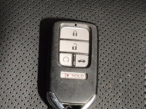 Used 2018 Honda Civic EX-L image 32