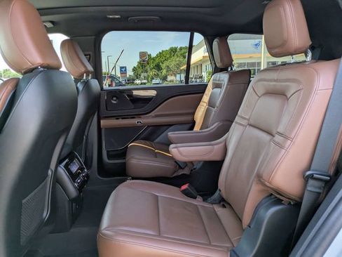 Used 2023 Lincoln Aviator Reserve w/ Equipment Group 201A RWD image 14