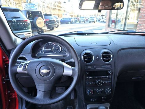 Used 2010 Chevrolet HHR LT FWD image 13