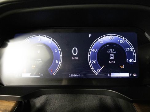 Used 2023 Jeep Grand Cherokee Summit image 34