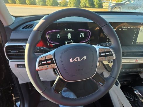 New 2025 Kia Telluride EX image 17