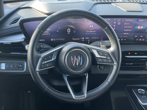 Used 2025 Buick Enclave Preferred image 10