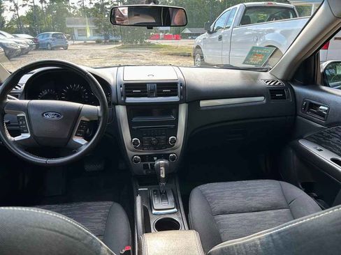 Used 2012 Ford Fusion SE w/ Monochrome Appearance Pkg image 13