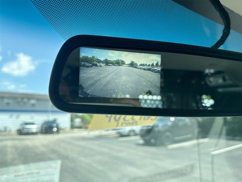 Used 2023 Chevrolet Express 2500 w/ Driver Convenience Package image 14