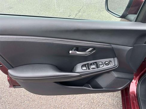 Certified 2022 Nissan Sentra SV image 15