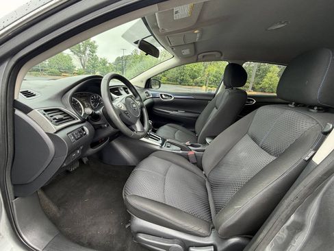 Used 2019 Nissan Sentra SR FWD image 10