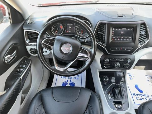 Used 2020 Jeep Cherokee Latitude Lux w/ Comfort/Convenience Group image 15