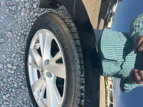 Used 2014 Nissan Altima 2.5 SV w/ Convenience Package image 11