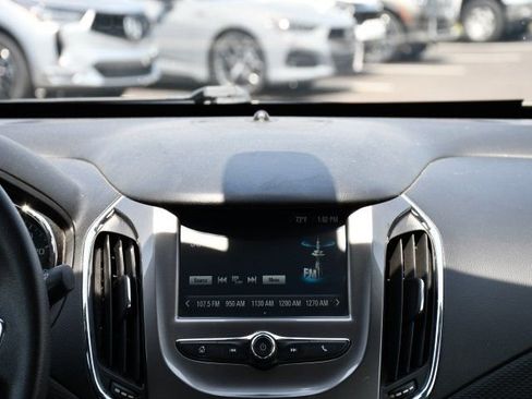 Used 2017 Chevrolet Cruze LT w/ Convenience Package FWD image 18