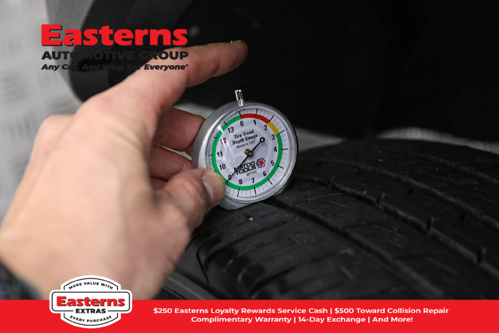 Used 2023 Jeep Renegade Trailhawk AWD/4WD image 30