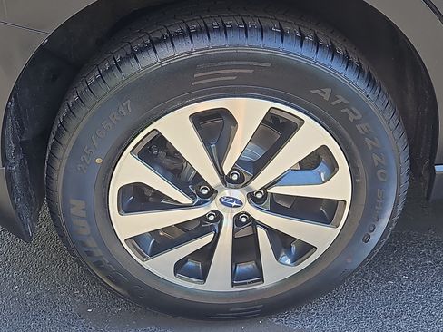 Used 2024 Subaru Outback Premium AWD/4WD image 24