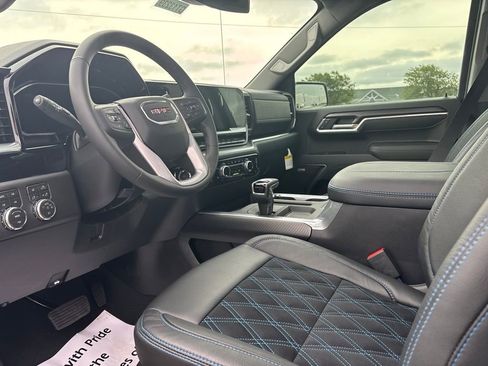New 2026 GMC Sierra 1500 Elevation w/ Elevation Premium Package AWD/4WD image 17