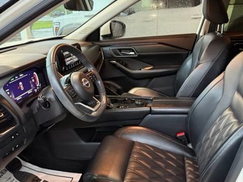Used 2023 Nissan Rogue Platinum w/ Platinum Premium Package AWD/4WD image 22