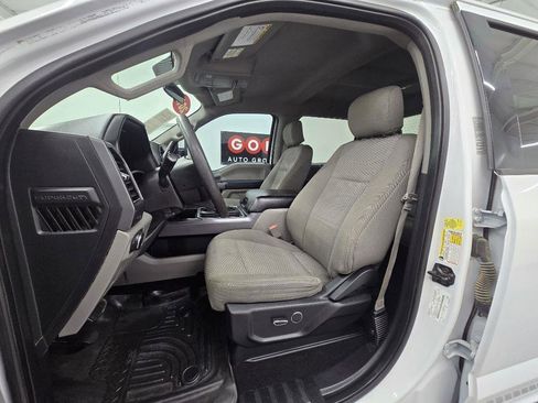 Used 2019 Ford F250 XLT w/ XLT Premium Package image 16