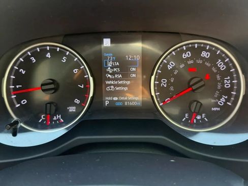 Used 2021 Toyota RAV4 LE FWD image 14
