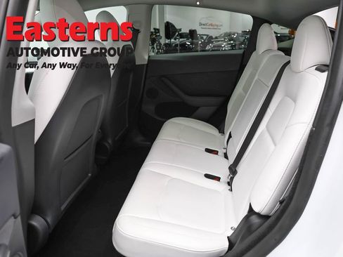 Used 2023 Tesla Model Y Long Range AWD/4WD image 18