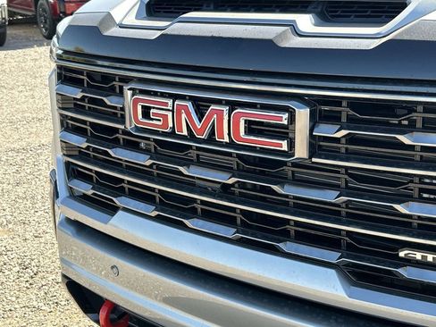 New 2026 GMC Sierra 2500 AT4 w/ Technology Package AWD/4WD image 30