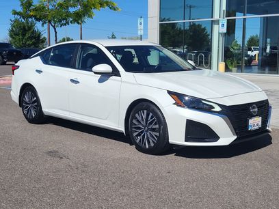 Used 2023 Nissan Altima 2.5 SV