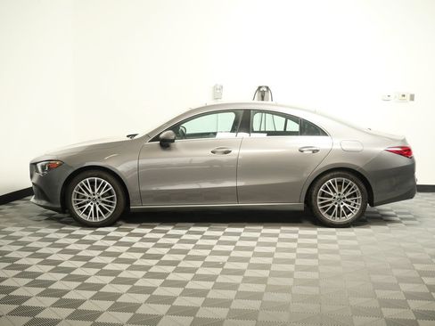 Used 2023 Mercedes-Benz CLA 250 4MATIC image 5
