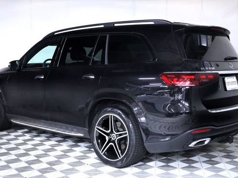 Used 2024 Mercedes-Benz GLS 450 4MATIC image 4