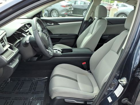 Used 2018 Honda Civic EX image 4