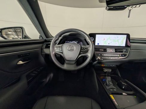 Used 2025 Lexus ES 300h 300h image 21