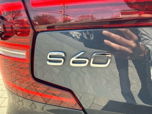 Used 2023 Volvo S60 B5 Ultimate w/ Climate Package FWD image 16