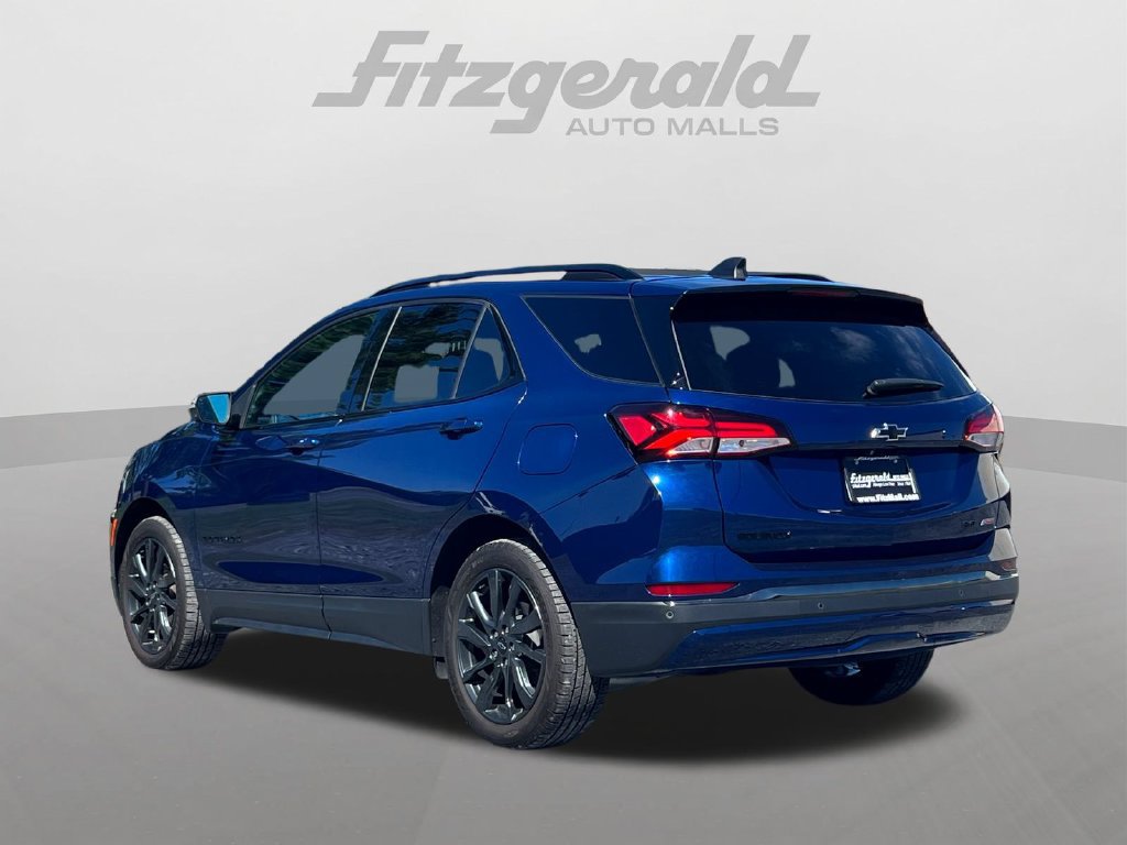 Used 2022 Chevrolet Equinox RS w/ RS Leather Package AWD/4WD image 9