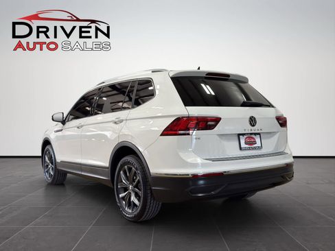 Used 2022 Volkswagen Tiguan SE image 4