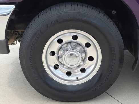 Used 1999 Ford F250 XLT RWD image 11