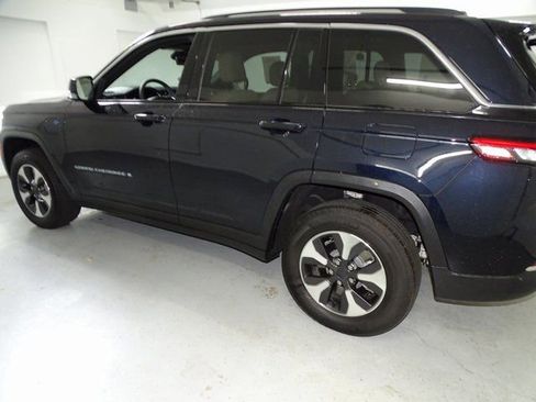 Used 2023 Jeep Grand Cherokee 4WD 4xe w/ Luxury Tech Group II image 20