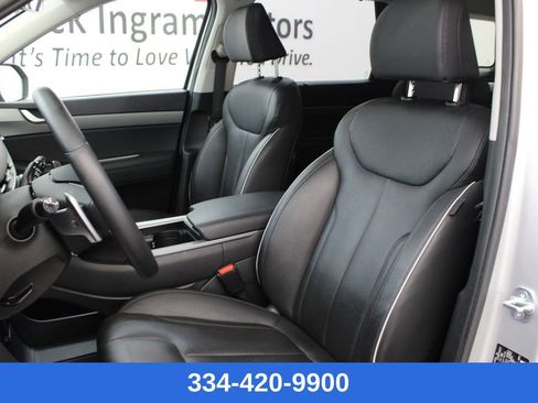 Used 2023 Hyundai Palisade SEL w/ Premium Package image 15