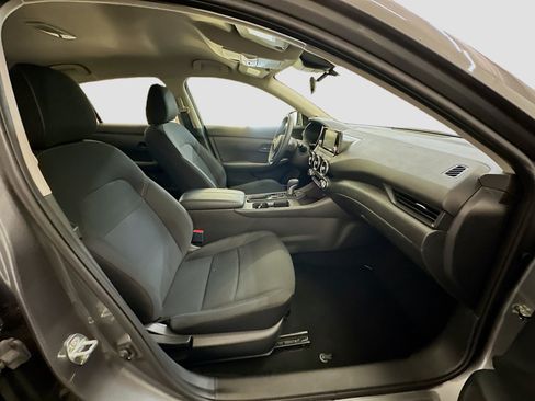 Used 2024 Nissan Sentra S image 31