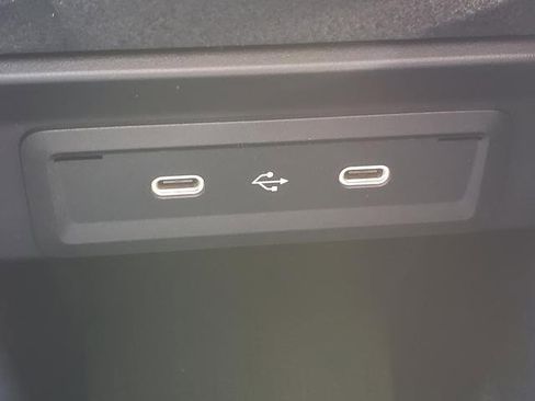 New 2025 Mercedes-Benz GLA 250 4MATIC image 29