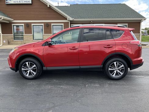 Used 2016 Toyota RAV4 XLE AWD/4WD image 6